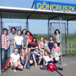 Bahnhof Göncruszka mit Höngger Jugendlichen